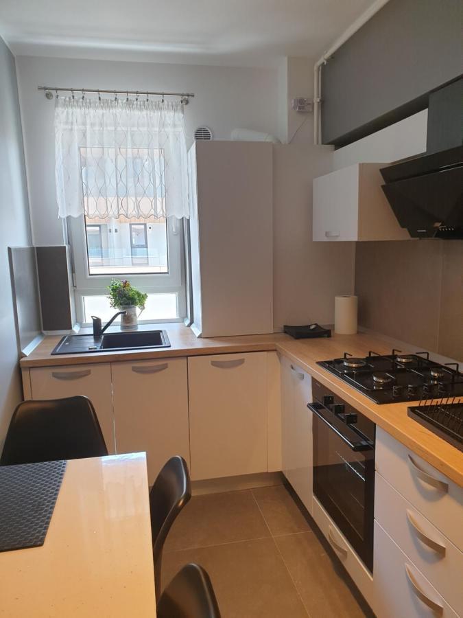 Qualis Apartament Brasov Exterior photo